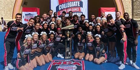 Cheer: Team Navarro Wins 2022 National Cheer Competition In .